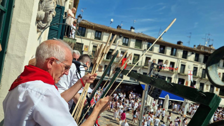 Imágenes del cohete de las fiestas de Tudela 2023