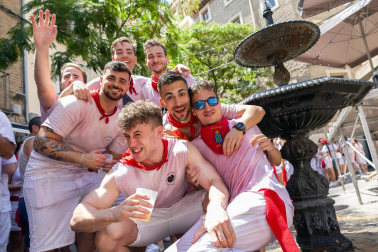 Fotos de las fiestas del cohete de Tudela./ Blanca Aldanondo