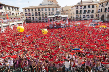 Fotos de las fiestas del cohete de Tudela./ Blanca Aldanondo