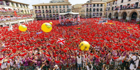 Fotos de las fiestas del cohete de Tudela./ Blanca Aldanondo