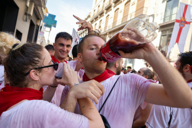 Fotos de las fiestas del cohete de Tudela./ Blanca Aldanondo