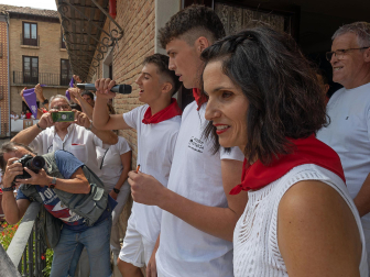Galería de fotos de las fiestas lanzadores del cohete en Puente de la Reina