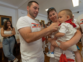 Galería de fotos de las fiestas lanzadores del cohete en Puente de la Reina
