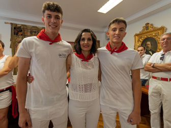 Galería de fotos de las fiestas lanzadores del cohete en Puente de la Reina
