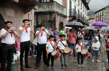 Galería de fotos de las fiestas del cohete de Elizondo