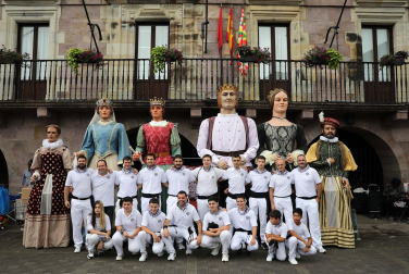 Galería de fotos de las fiestas del cohete de Elizondo