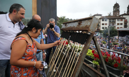 Galería de fotos de las fiestas del cohete de Elizondo
