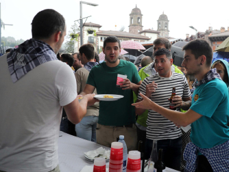 Galería de fotos de las fiestas del cohete de Elizondo