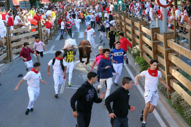 Imágenes del segundo encierro de las fiestas de Tudela 2023