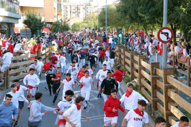 Imágenes del segundo encierro de las fiestas de Tudela 2023