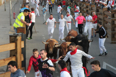 Imagen del cuarto encierro de las fiestas de Tudela