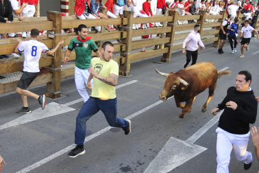 Imagen del cuarto encierro de las fiestas de Tudela
