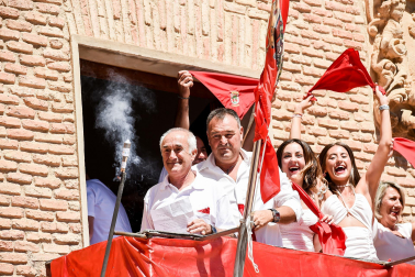 A:ALABERTO GALDONA
F:05-08-2023
L:LARRAGA
P:
T:FIESTAS DE LARRAGA - COHETE