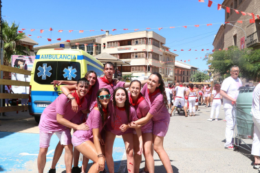 Fotos del cohete del inicio festivo en Arguedas.