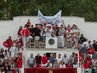 Imagen de las vaquillas en las fiestas de Estella./