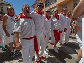 Fotos de la Pañuelada masculina de las fiestas de Estella./Montxo A.G.