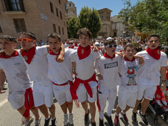 Fotos de la Pañuelada masculina de las fiestas de Estella./Montxo A.G.