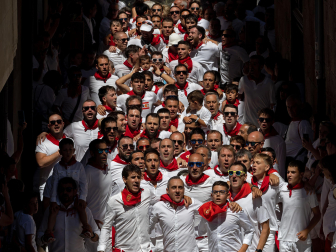 Fotos de la Pañuelada masculina de las fiestas de Estella./Montxo A.G.