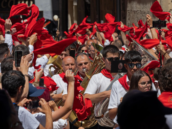 Fotos de la Pañuelada masculina de las fiestas de Estella./Montxo A.G.