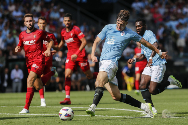 Fotos del Celta 0-2 Osasuna (1ª jornada, 2023/24)./
