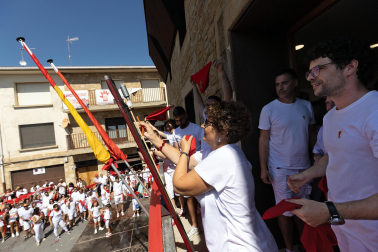 Fotos del inicio de fiestas en Santacara.