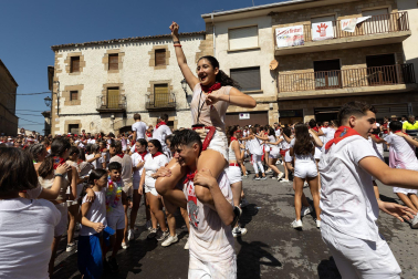 Fotos del inicio de fiestas en Santacara.
