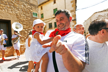Fotos del inicio de fiestas en Santacara.