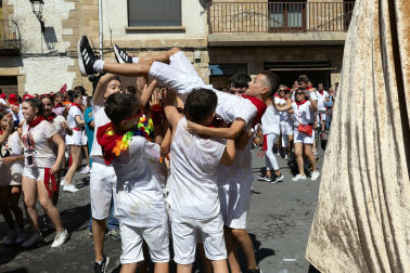 Fotos del inicio de fiestas en Santacara.