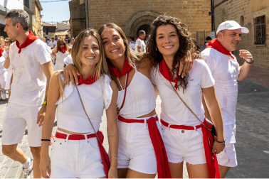 Fotos del inicio de fiestas en Santacara.