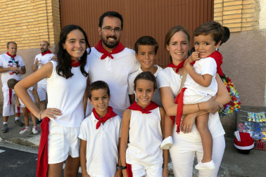 Fotos del inicio de fiestas en Santacara.