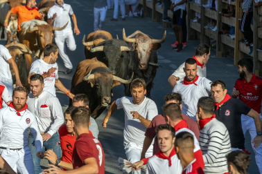 Secuencia del corneado en el primer encierro de las fiestas de Tafalla