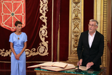 Toma de posesión de los consejeros del Gobierno de Navarra
