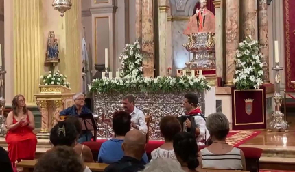 Juanjo Navas canta en la Capilla de San Fermín