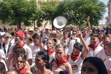 Fotos del cohete de fiestas de Marcilla./