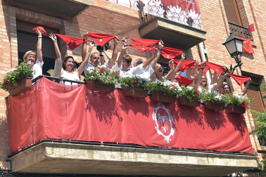 Fotos del cohete de fiestas de Marcilla./