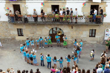 Inicio de las fiestas de Lakuntza.