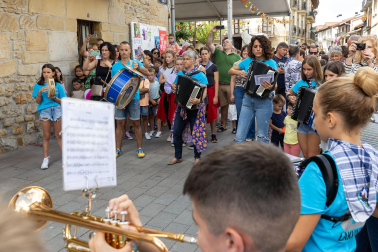 Inicio de las fiestas de Lakuntza.