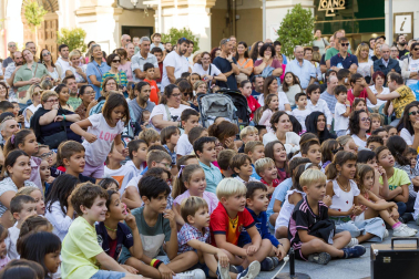 Espectáculos del Festival de Circo de Navarra en la plaza de los Fueros de Tudela.