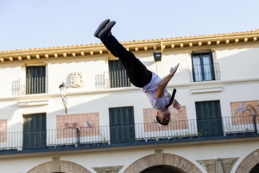 Espectáculos del Festival de Circo de Navarra en la plaza de los Fueros de Tudela.