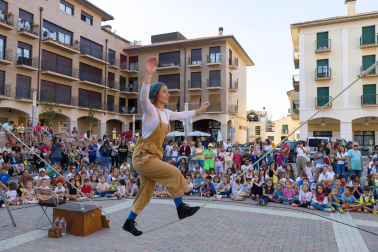 Espectáculos del Festival de Circo de Navarra en la plaza de los Fueros de Tudela.