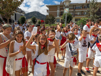 Fotos del cohete de fiestas de Ayegui 2023.