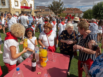 Fotos del cohete de fiestas de Ayegui 2023.
