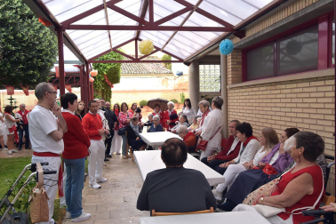 Fotos del cohete de fiestas de Peralta.