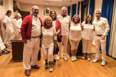 Fotos del cohete de fiestas de Peralta.