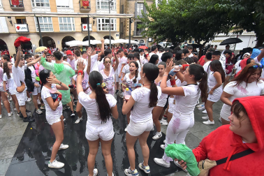 Fotos del cohete de fiestas de Peralta.