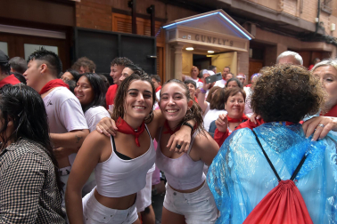 Fotos del cohete de fiestas de Peralta.