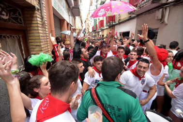Fotos del cohete de fiestas de Peralta.