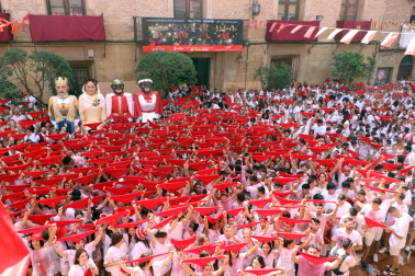Fotos del cohete de fiestas de Cintruénigo./