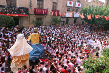 Fotos del cohete de fiestas de Cintruénigo./