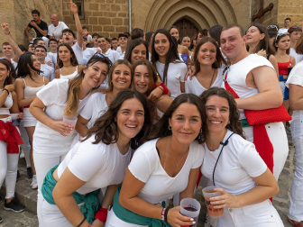 Fotos del cohete de fiestas de Artajona 2023.